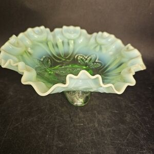 Vintage Green Opalescent 3 Toed Ruffles And Rings Candy Dish